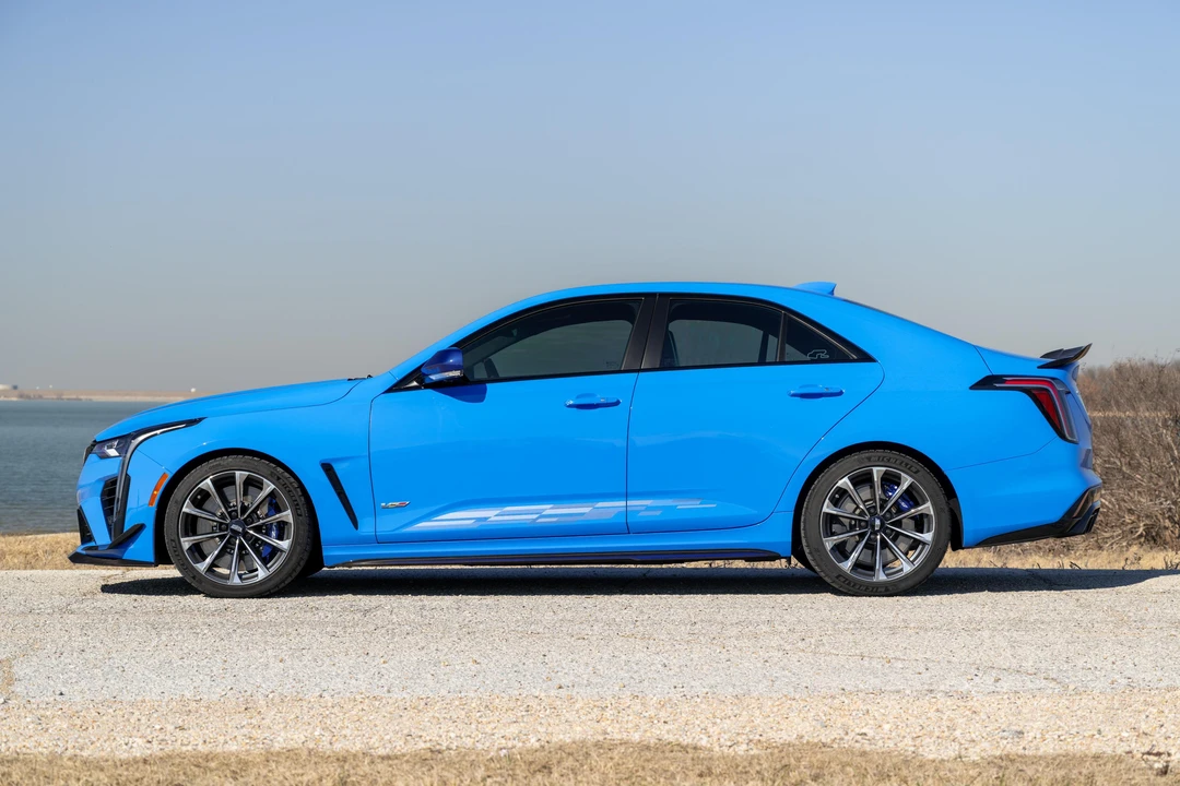2023 Cadillac CT4-V Blackwing - Image 7 of 31