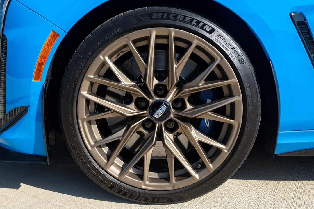 2023 Cadillac CT4-V Blackwing - Image 29 of 31