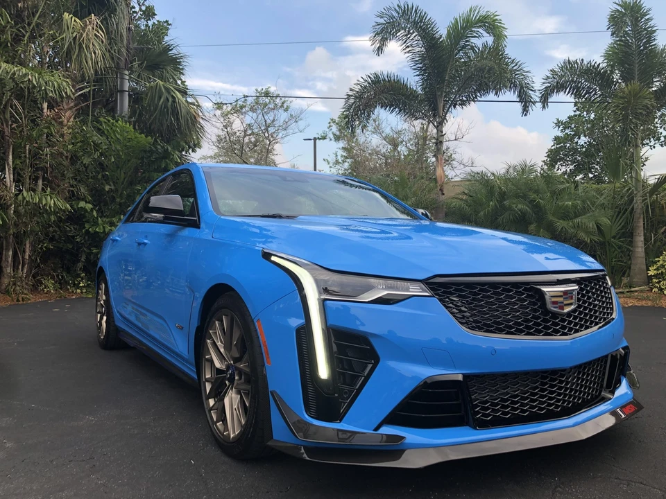 2023 Cadillac CT4-V Blackwing - Image 2 of 31