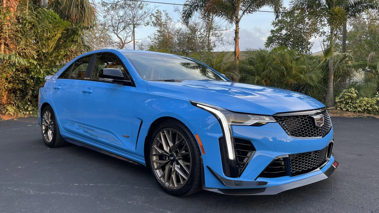 2023 Cadillac CT4-V Blackwing - Image 5 of 31