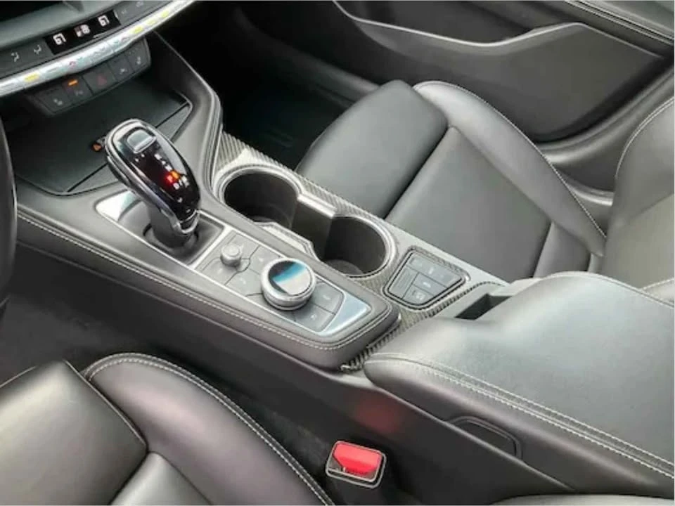 2023 Cadillac CT4-V - Image 5 of 9