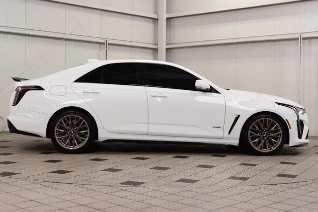 2023 Cadillac CT4-V - Image 9 of 12