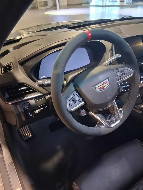 2023 Cadillac CT4 - Image 6 of 11