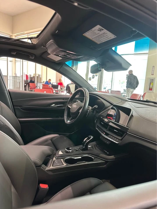 2023 Cadillac CT4-V Blackwing - Image 5 of 10