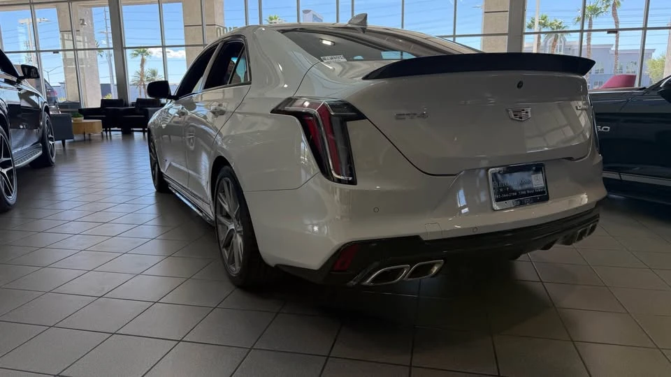 2023 Cadillac CT4-V - Image 6 of 7