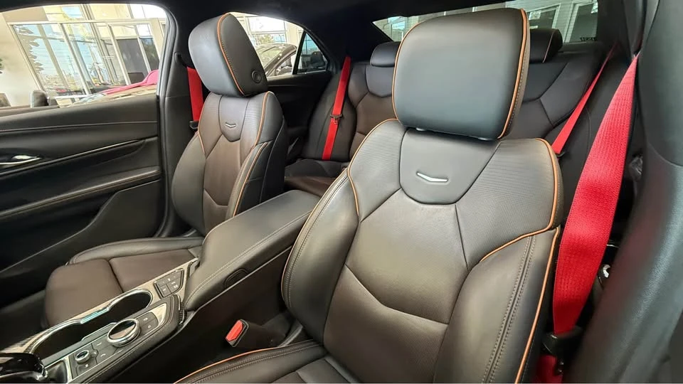 2023 Cadillac CT4-V - Image 5 of 7