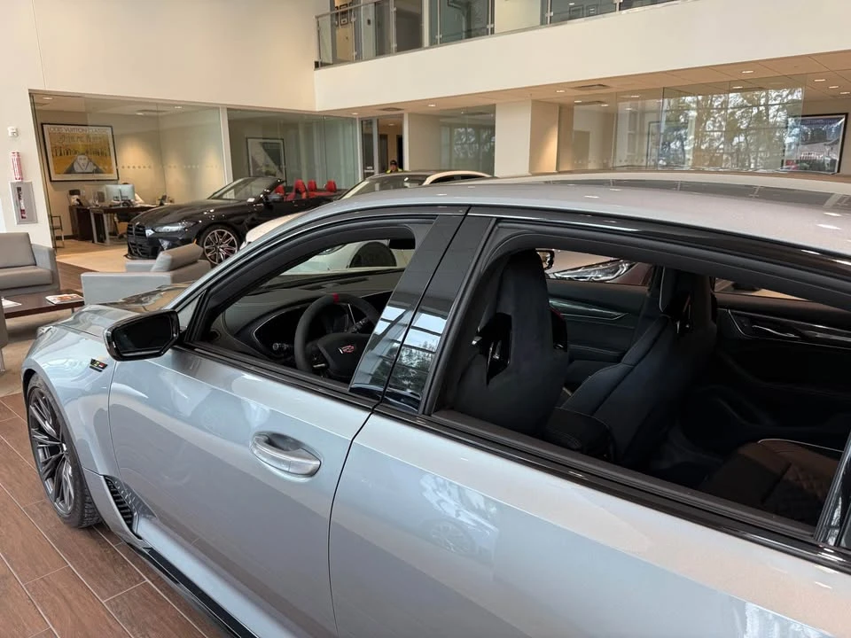 2023 Cadillac - Image 3 of 13