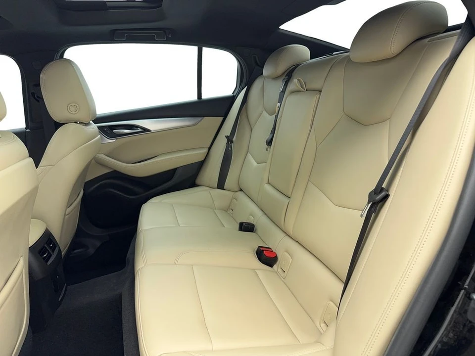 2023 Cadillac CT5 - Image 16 of 21
