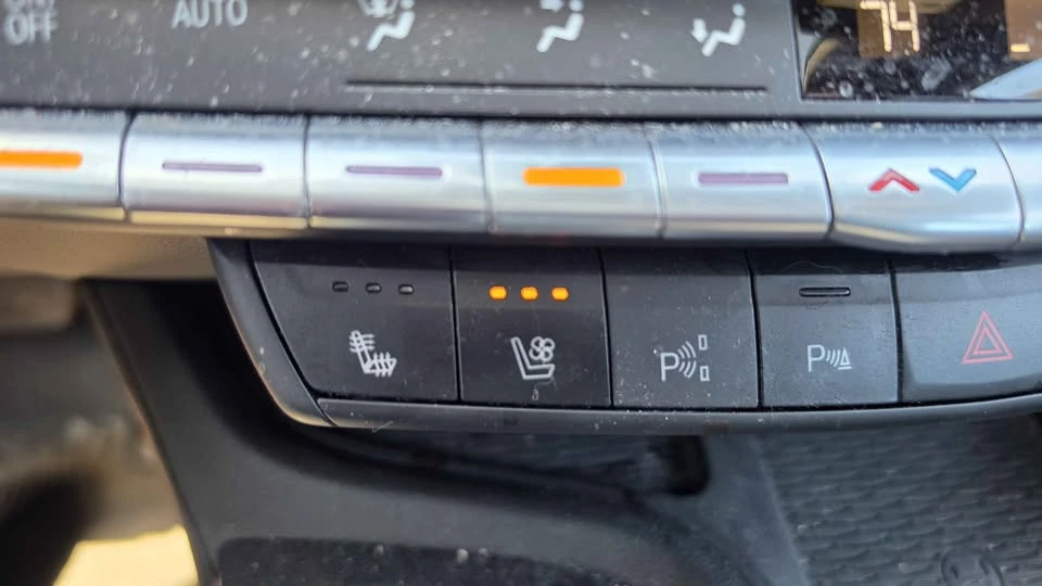 2023 Cadillac CT5 - Image 9 of 16