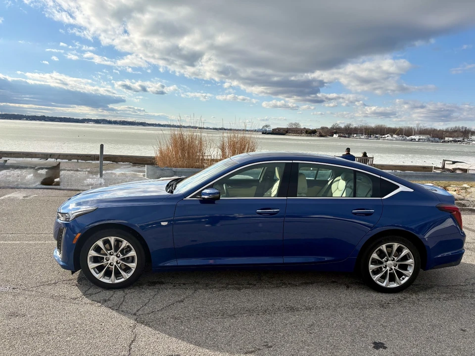 2023 Cadillac CT5 - Image 2 of 21