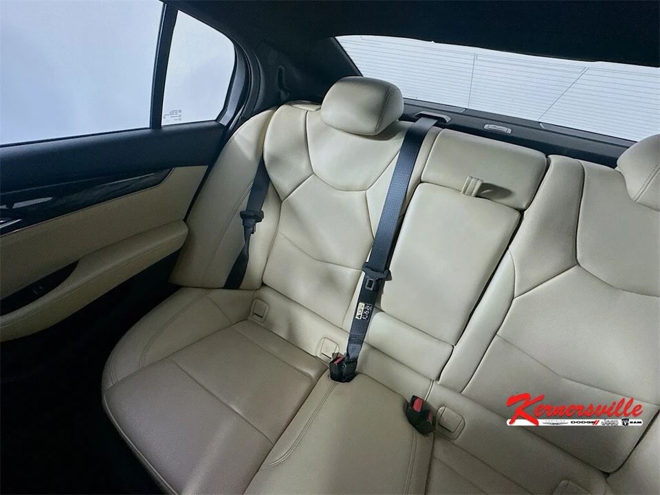 2023 Cadillac CT5 - Image 12 of 21