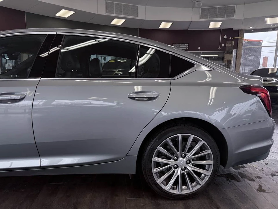 2023 Cadillac CT5 - Image 17 of 21