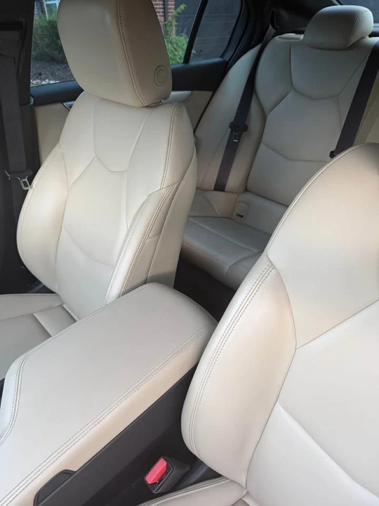 2023 Cadillac CT5 - Image 9 of 10