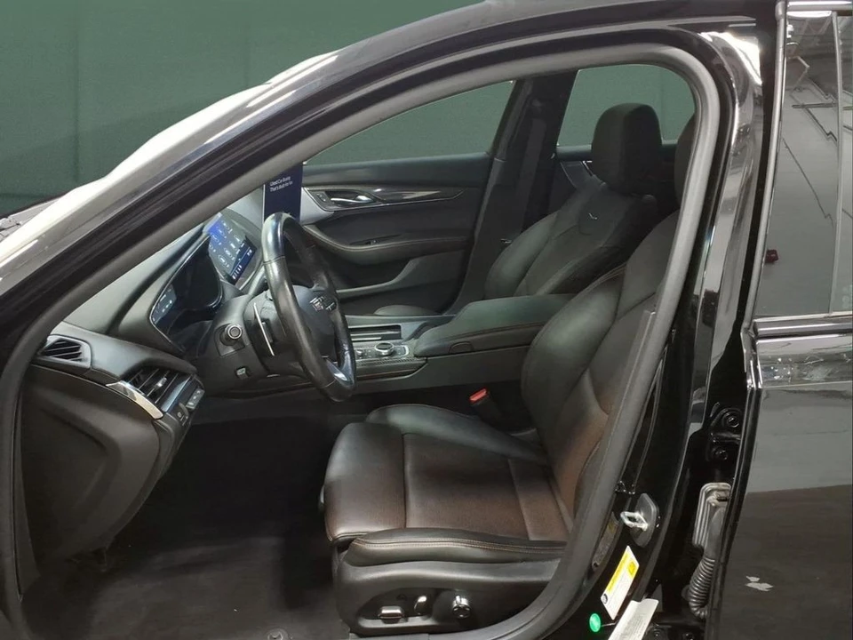 2023 Cadillac CT5 - Image 27 of 30