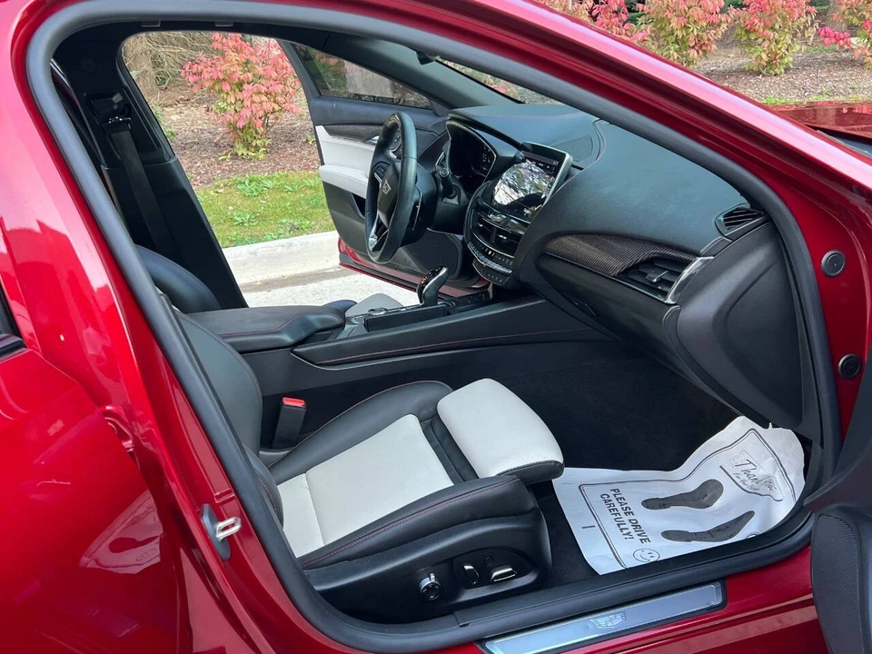 2023 Cadillac CT5 - Image 17 of 21