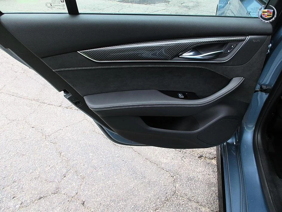 2023 Cadillac CT5-V - Image 17 of 20
