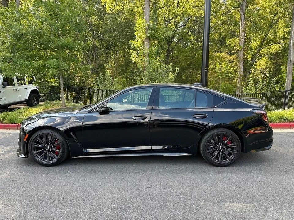 2023 Cadillac CT5-V - Image 5 of 12