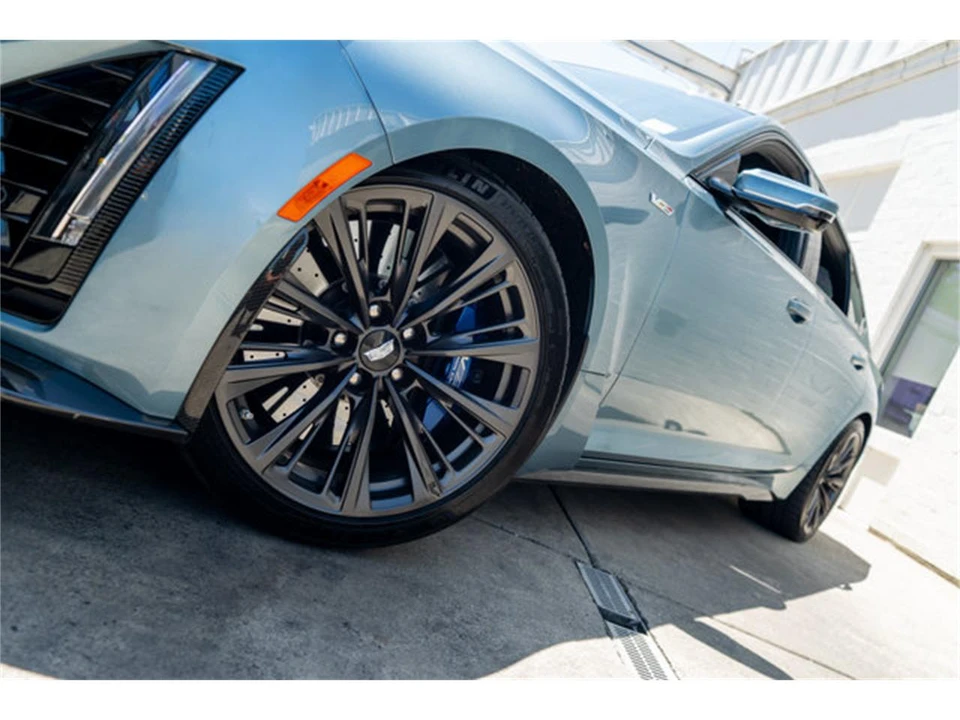 2023 Cadillac CT5-V - Image 4 of 12