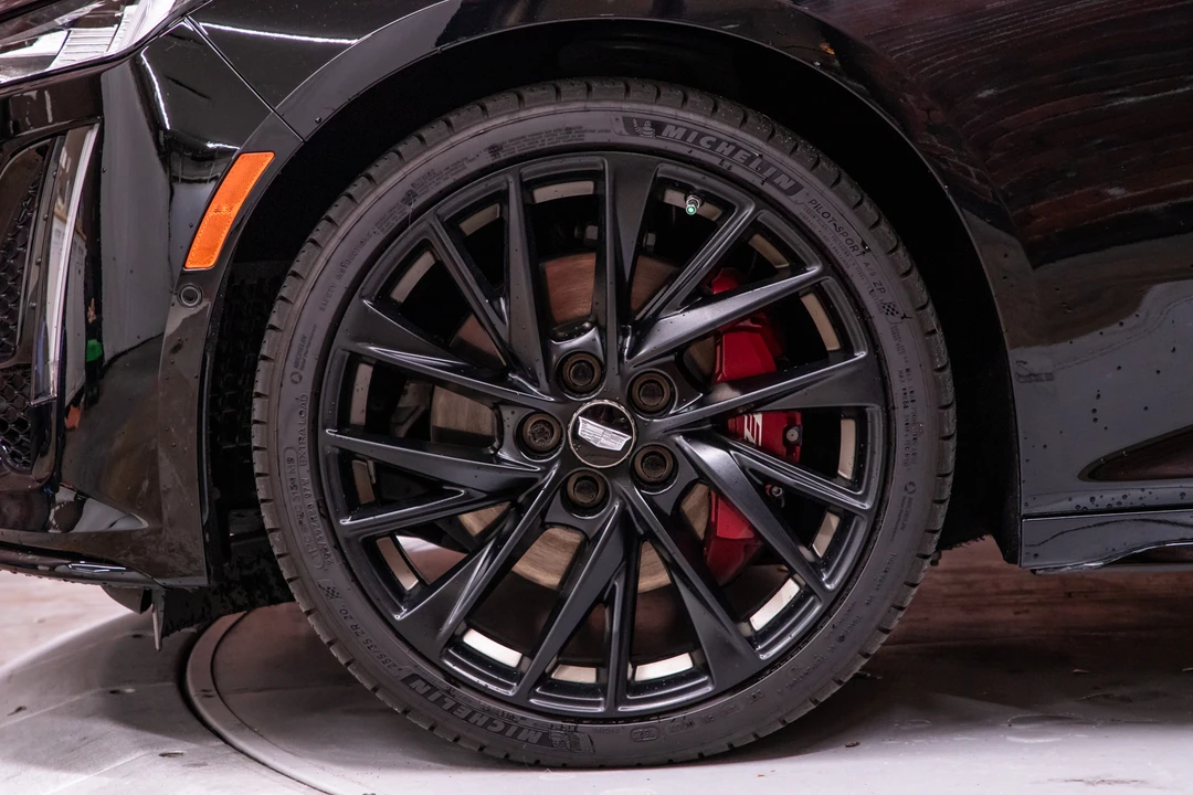 2023 Cadillac CT5-V - Image 26 of 31