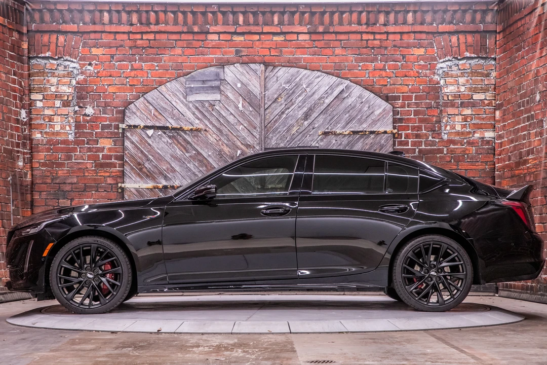 2023 Cadillac CT5-V - Image 17 of 31
