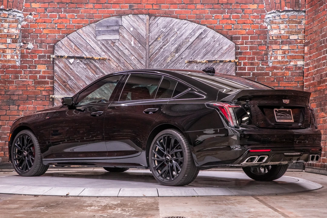 2023 Cadillac CT5-V - Image 16 of 31