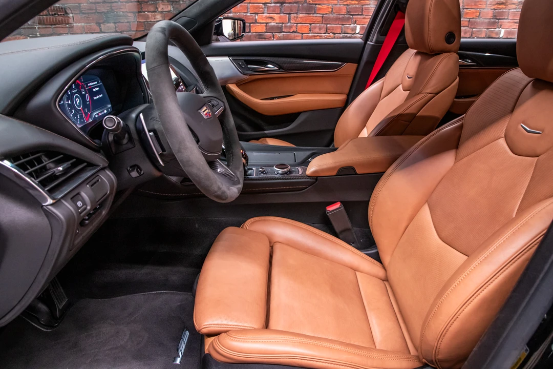 2023 Cadillac CT5-V - Image 29 of 31