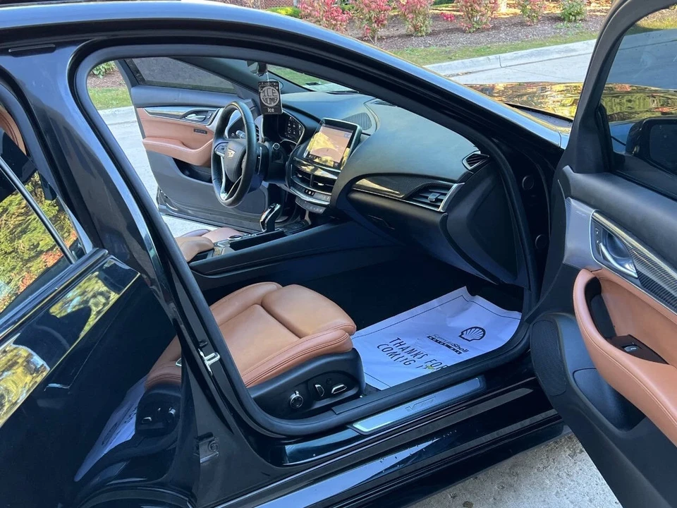 2023 Cadillac CT5-V - Image 17 of 21