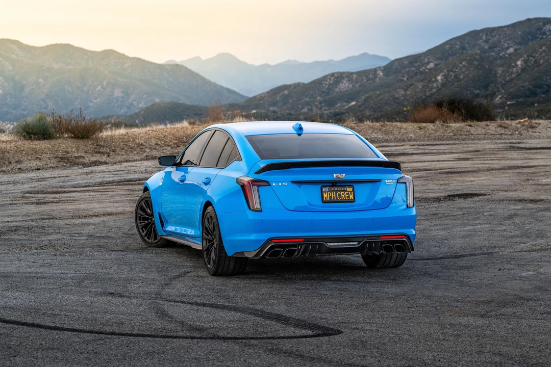 2023 Cadillac CT5-V Blackwing - Image 18 of 31