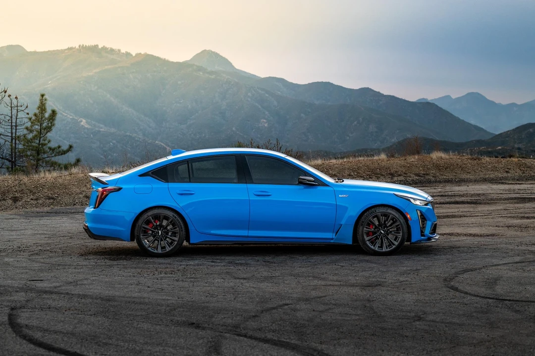 2023 Cadillac CT5-V Blackwing - Image 25 of 31
