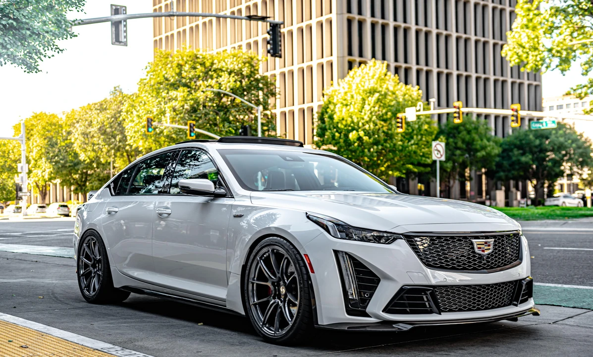 2023 Cadillac CT5-V Blackwing - Image 12 of 31