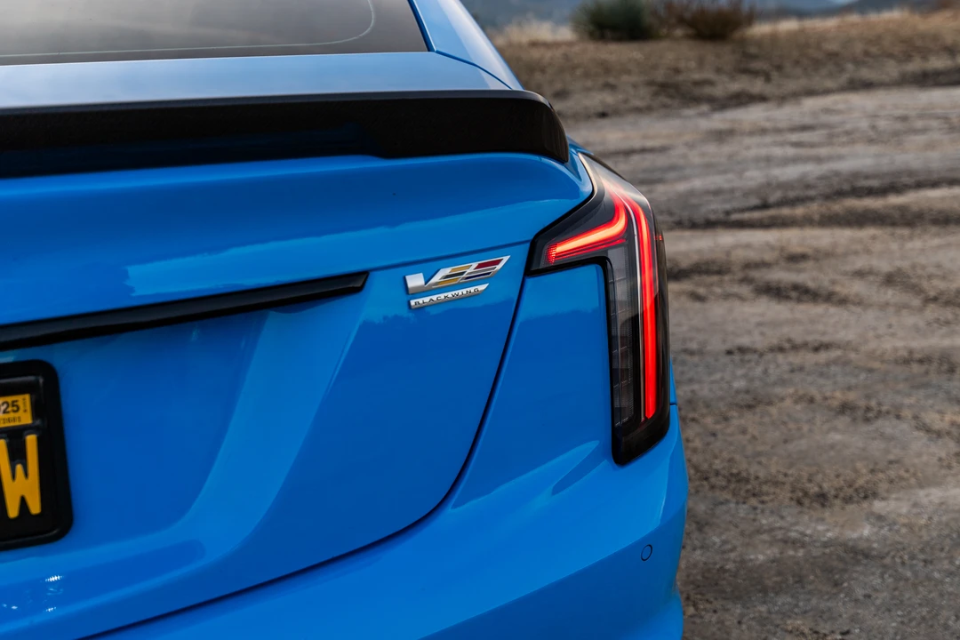 2023 Cadillac CT5-V Blackwing - Image 26 of 31