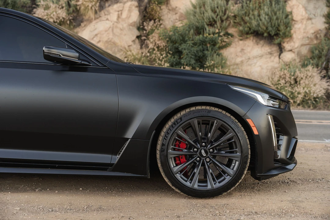 2023 Cadillac CT5-V Blackwing - Image 17 of 31