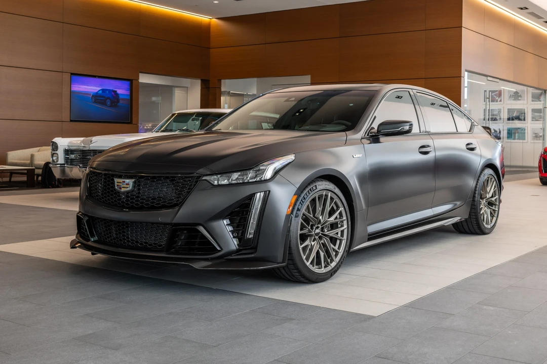 2023 Cadillac CT5-V Blackwing - Image 2 of 31