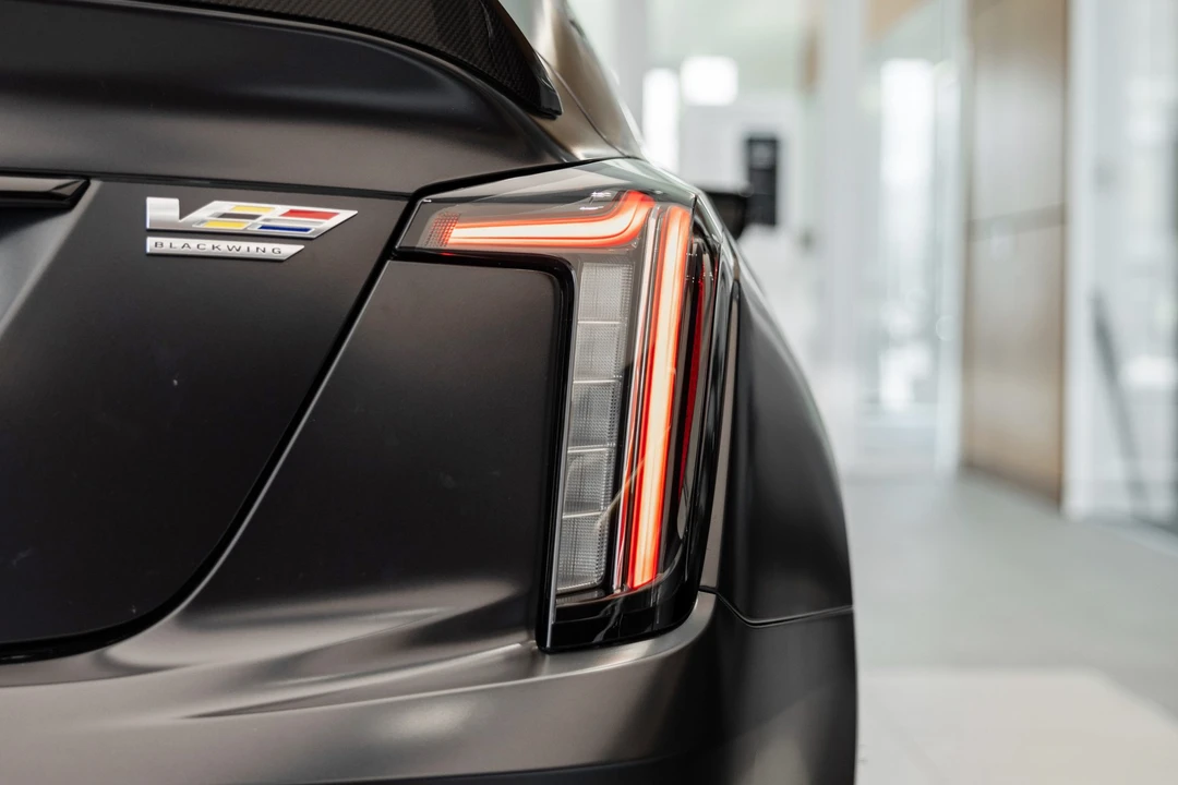 2023 Cadillac CT5-V Blackwing - Image 19 of 31