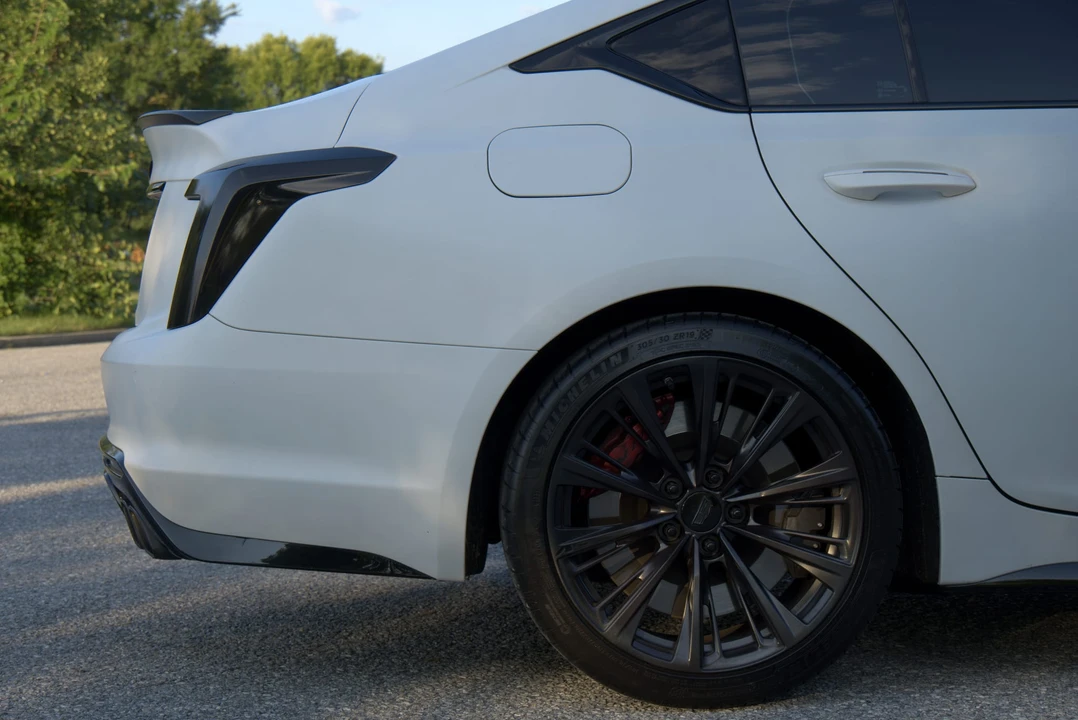 2023 Cadillac CT5-V Blackwing - Image 27 of 31