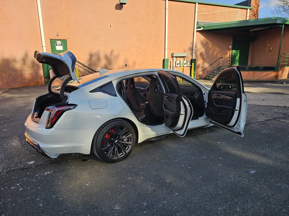 2023 Cadillac CT5-V Blackwing - Image 21 of 31