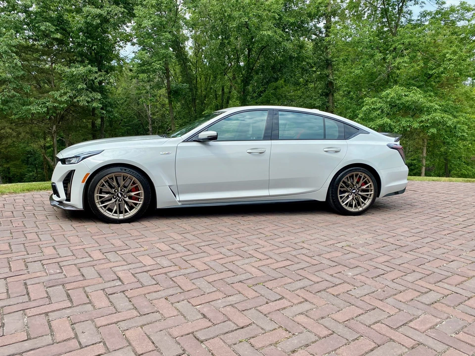 2023 Cadillac CT5-V Blackwing - Image 9 of 31