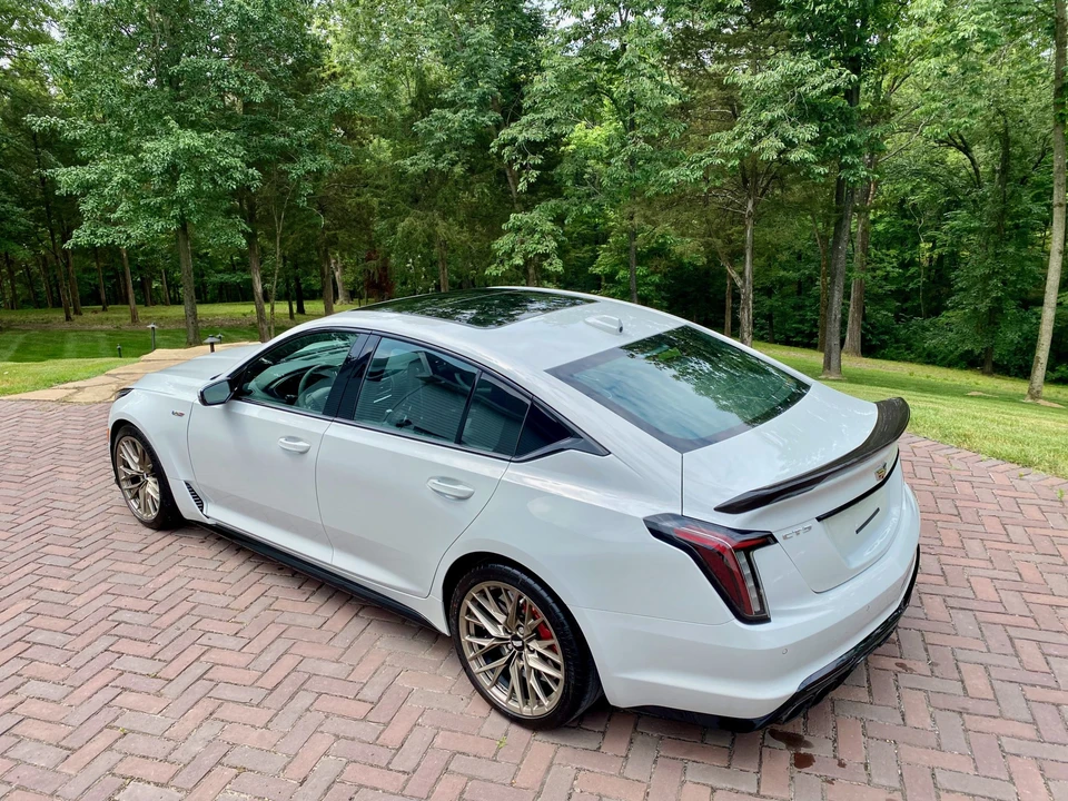 2023 Cadillac CT5-V Blackwing - Image 10 of 31