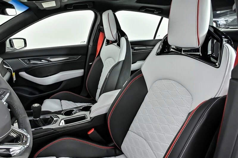 2023 Cadillac CT5-V Blackwing - Image 18 of 31