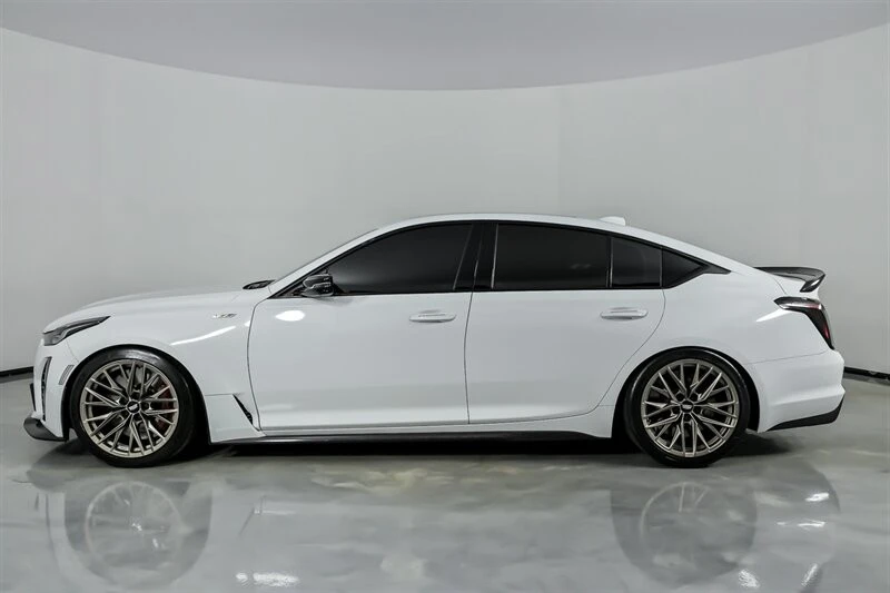 2023 Cadillac CT5-V Blackwing - Image 8 of 21