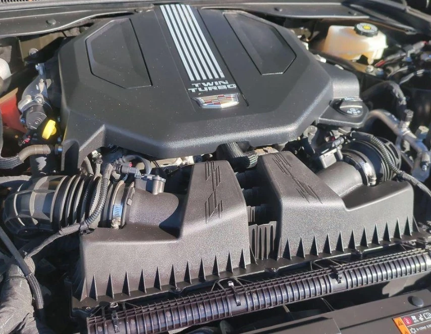 2023 Cadillac CT5-V - Image 17 of 18