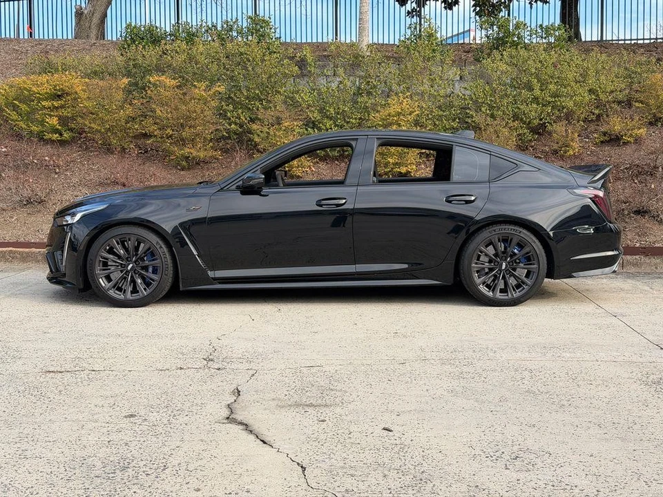2023 Cadillac CT5-V - Image 10 of 21
