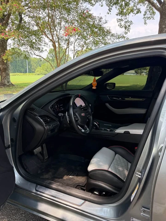 2023 Cadillac CT5-V Blackwing - Image 10 of 12