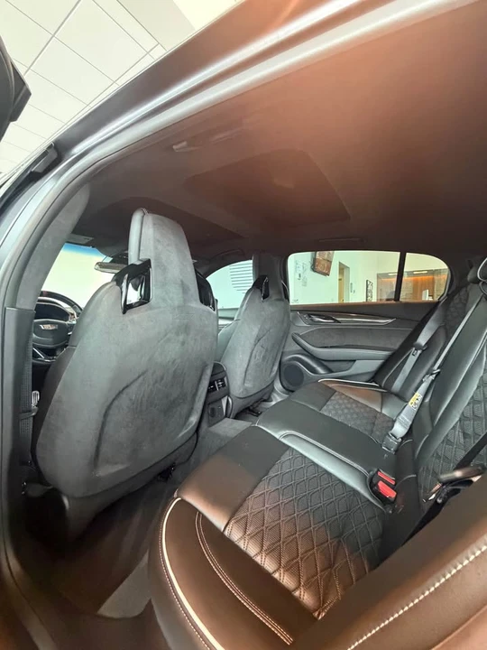 2023 Cadillac CT5-V Blackwing - Image 10 of 11