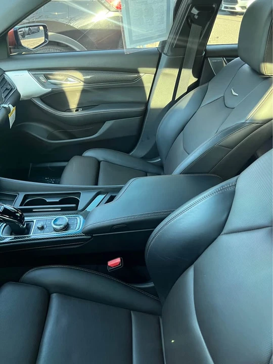 2023 Cadillac CT5-V - Image 4 of 5