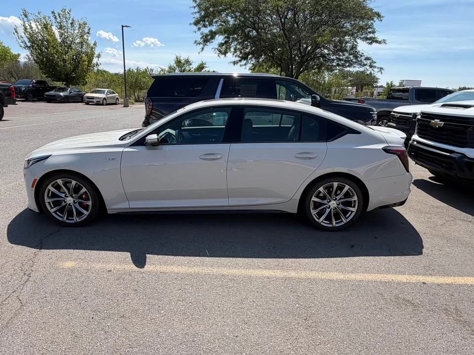 2023 Cadillac CT5-V - Image 2 of 5
