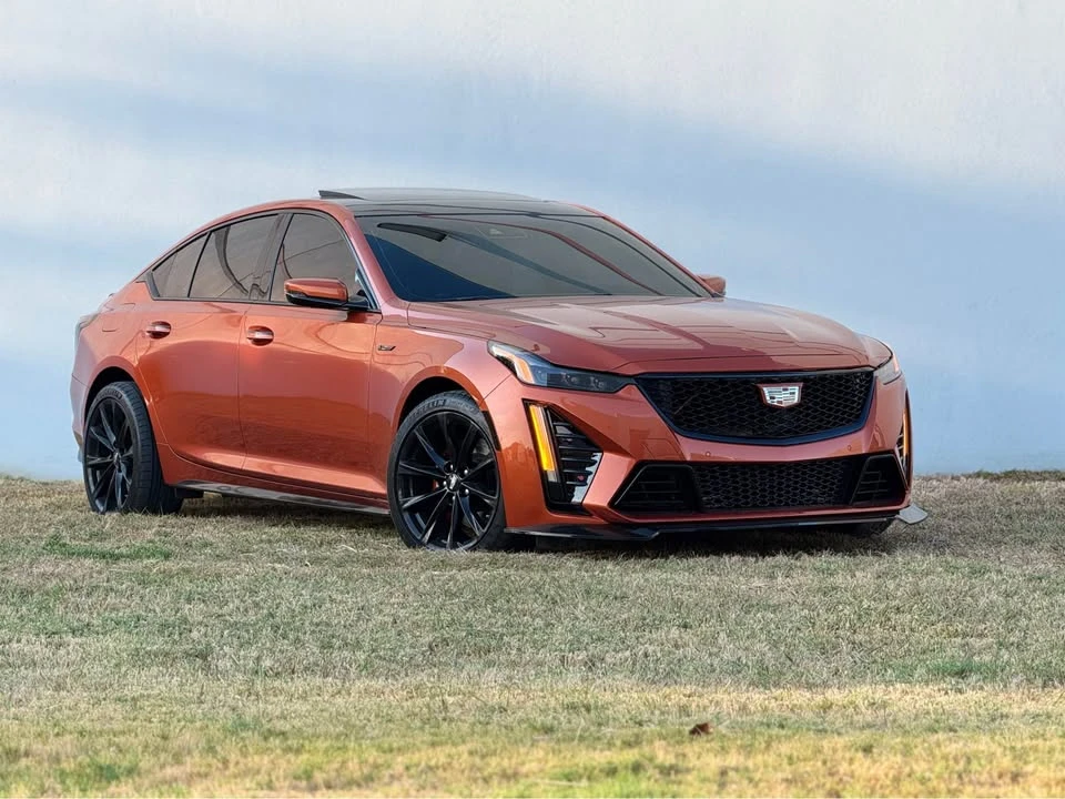2023 Cadillac CTS - Image 2 of 6