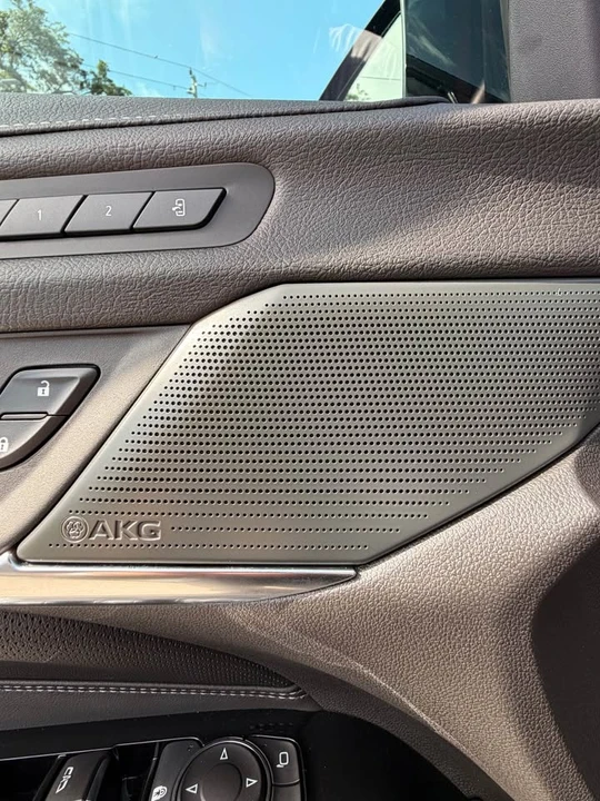 2023 Cadillac CT4-V - Image 9 of 11