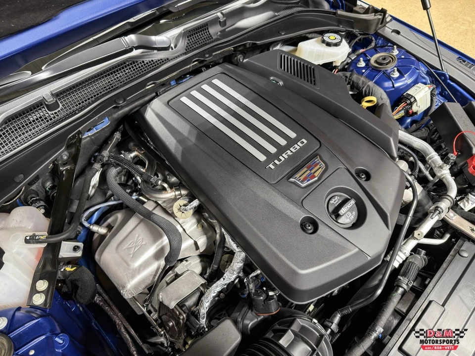 2023 Cadillac CT4-V - Image 10 of 21