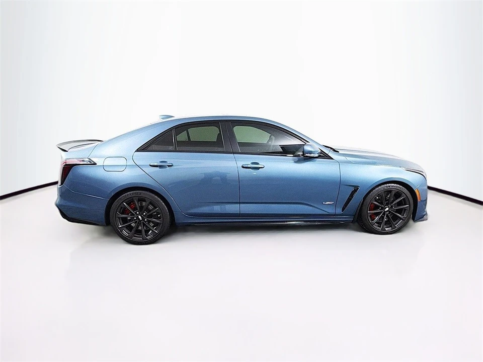 2023 Cadillac CT4-V - Image 8 of 12